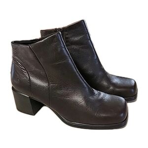 Vintage Brown Leather Ladies Bass Tacoma Ankle Boots Square Toe Side Zip 6M